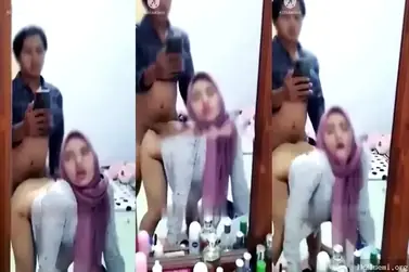 Bokep Hijab Doggy Mantan Sebarkan Video Ngentotnya